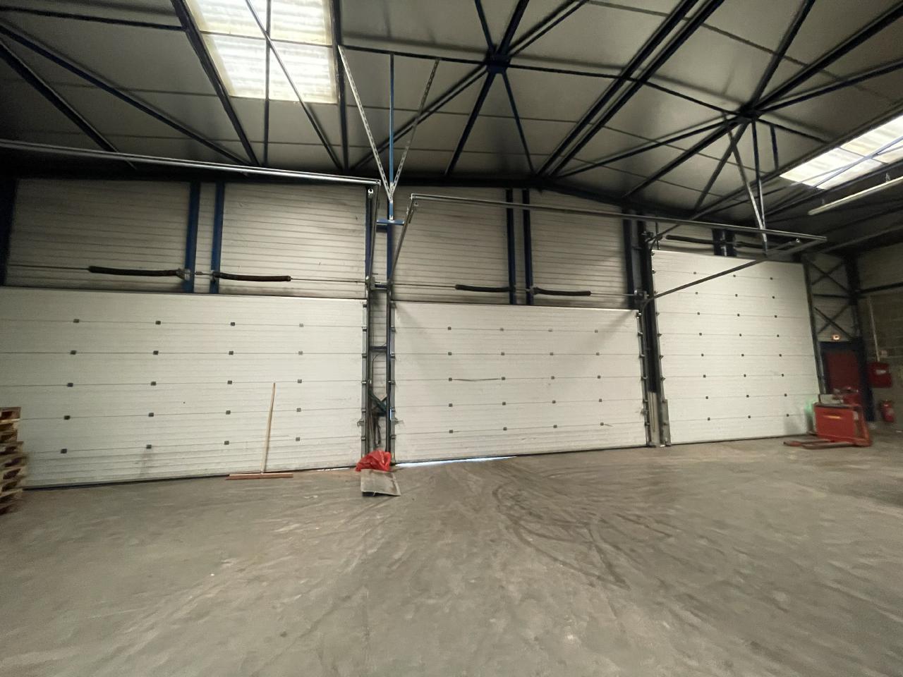 Local d'activité Maen Roch 835m² Vente local d'activité Maen Roch Ille-et-Vilaine OVACT2316701 8